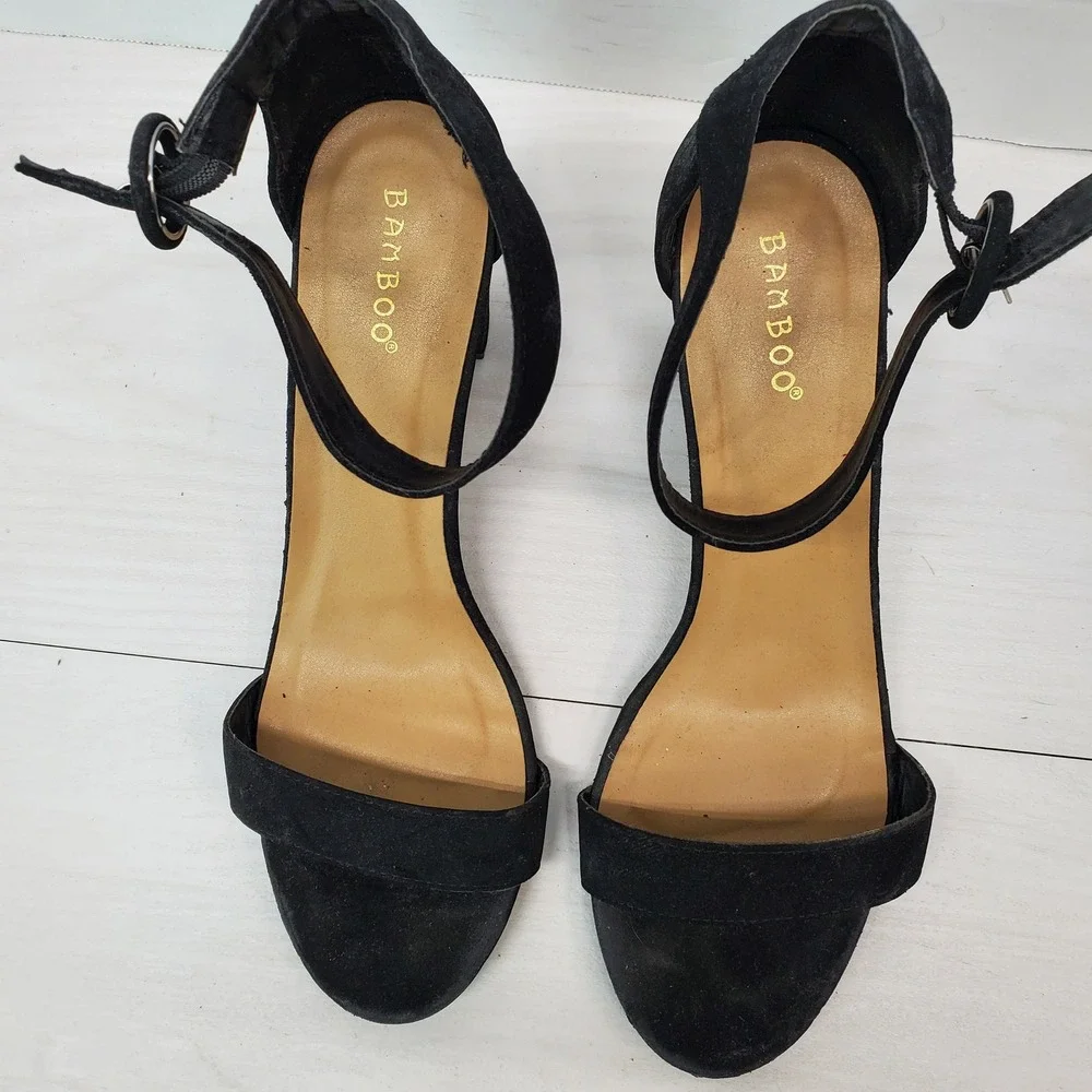 Bamboo Black Suede Ankle Strap Block Heel Sandals Women Size 10